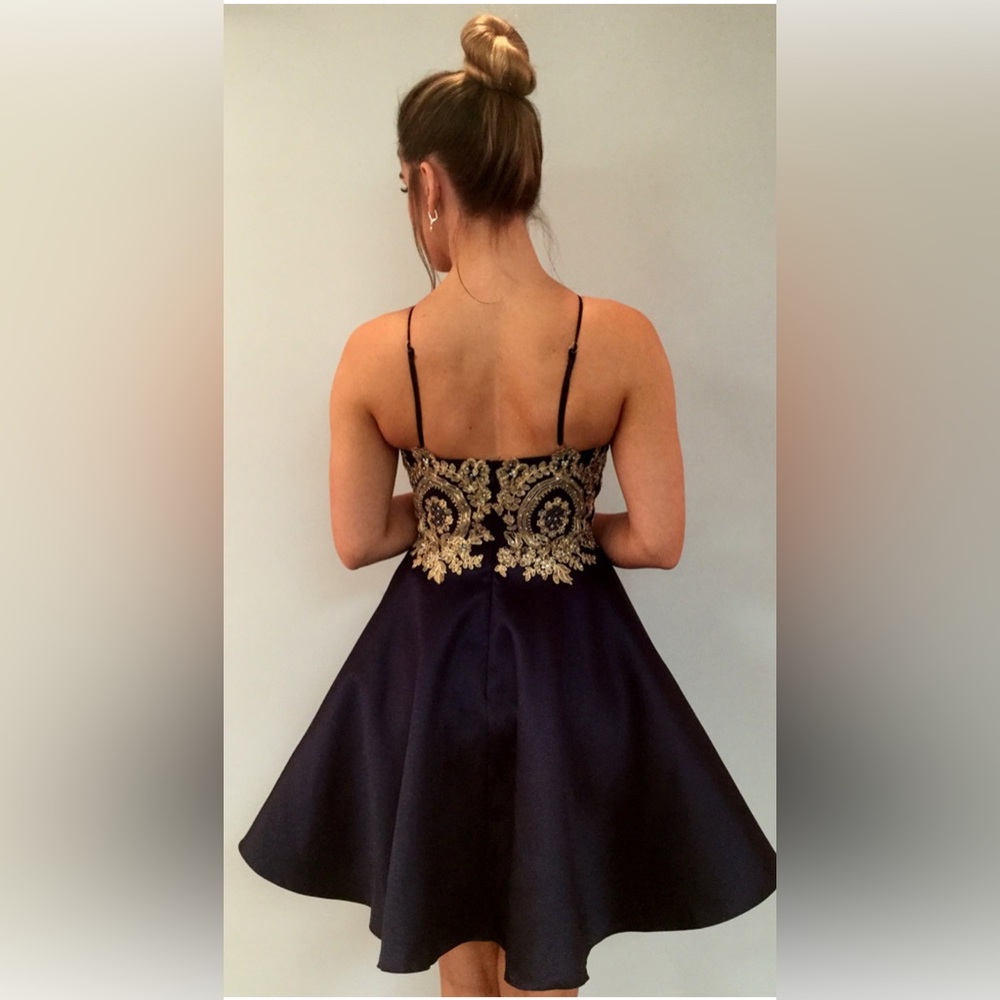 Temptations Grad/Prom dress - Picture 2 of 5